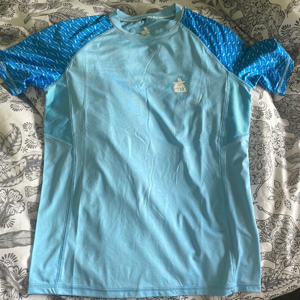 Grilla Athletic Women’s Activewear Top